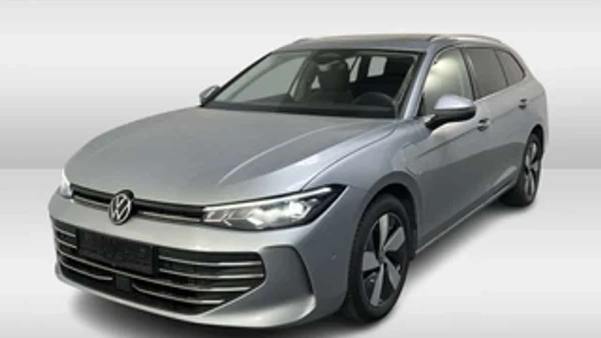 Volkswagen Passat (2025) — foto 1