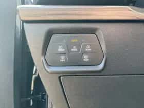SEAT Leon (2022) thumbnail 13