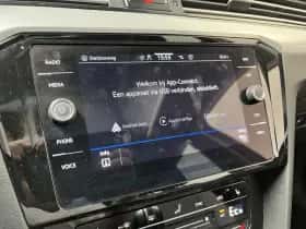 Volkswagen Passat (2022) thumbnail 17
