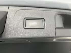 Volkswagen Passat (2022) thumbnail 26