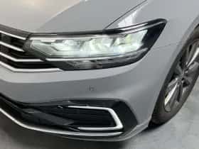 Volkswagen Passat (2022) thumbnail 29