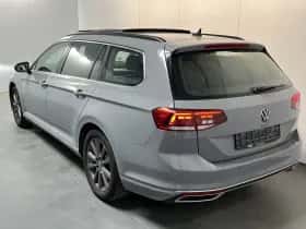 Volkswagen Passat (2022) thumbnail 5