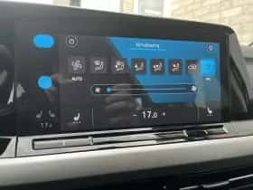 Volkswagen Golf (2023) thumbnail 23