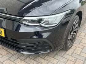 Volkswagen Golf (2023) thumbnail 35