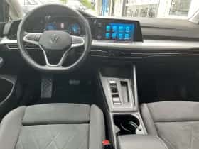Volkswagen Golf (2023) thumbnail 8