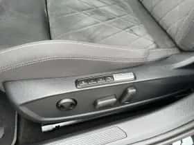 Volkswagen Golf (2023) thumbnail 10
