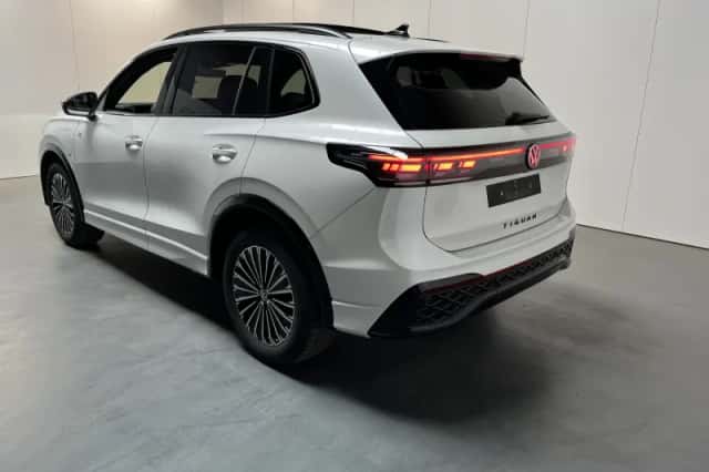 Volkswagen Tiguan (2025) thumbnail 5