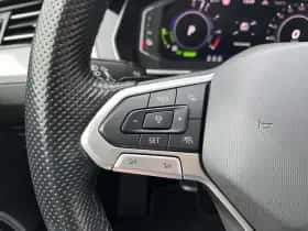 Volkswagen Passat (2021) thumbnail 16