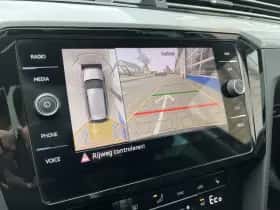 Volkswagen Passat (2021) thumbnail 24