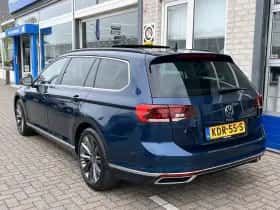 Volkswagen Passat (2021) thumbnail 5