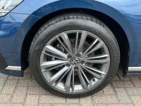Volkswagen Passat (2021) thumbnail 41