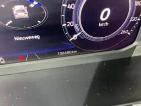 Volkswagen Passat (2021) thumbnail 6