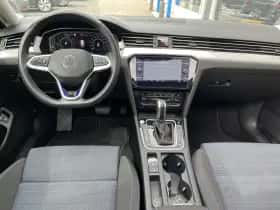 Volkswagen Passat (2021) thumbnail 8