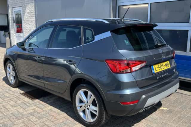 SEAT Arona (2021) thumbnail 5