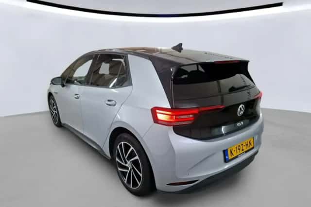 Volkswagen ID.3 (2020) thumbnail 2
