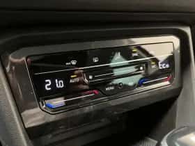 Volkswagen Tiguan (2022) thumbnail 23