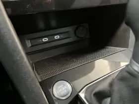Volkswagen Tiguan (2022) thumbnail 24