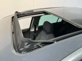 Volkswagen Tiguan (2022) thumbnail 10