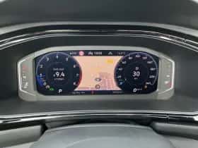 Volkswagen T-Roc (2022) thumbnail 16