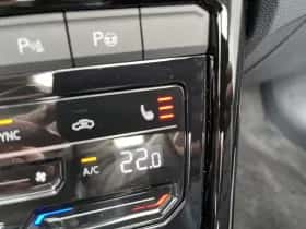 Volkswagen T-Roc (2022) thumbnail 26