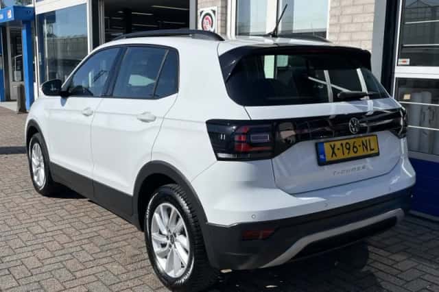 Volkswagen T-Cross (2024) thumbnail 5
