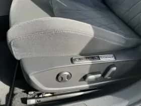 Volkswagen Golf (2021) thumbnail 11