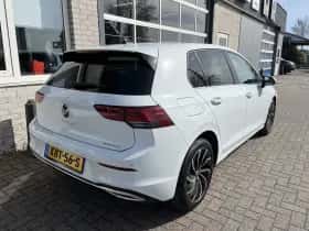 Volkswagen Golf (2021) thumbnail 33