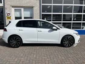Volkswagen Golf (2021) thumbnail 34