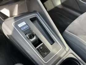 Volkswagen Golf (2021) thumbnail 9