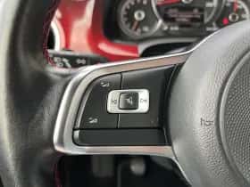 Volkswagen Up! (2021) thumbnail 11
