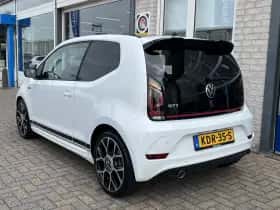 Volkswagen Up! (2021) thumbnail 5