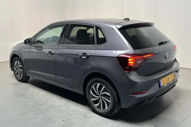 Volkswagen Polo (2023) thumbnail 5