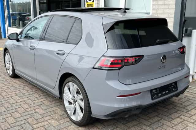 Volkswagen Golf (2025) thumbnail 5