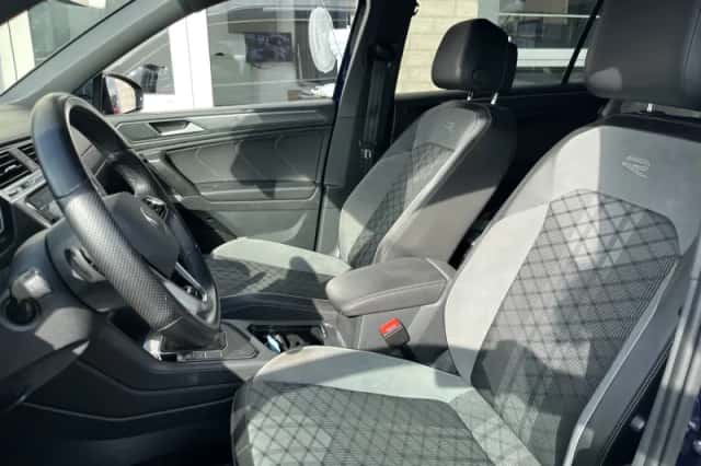 Volkswagen Tiguan (2022) thumbnail 6