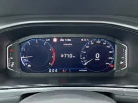 Volkswagen T-Roc (2023) thumbnail 12