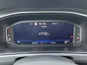 Volkswagen T-Roc (2023) thumbnail 13