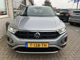 Volkswagen T-Roc (2023) thumbnail 28
