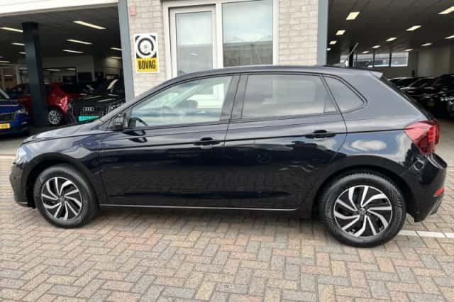 Volkswagen Polo (2024) thumbnail 2