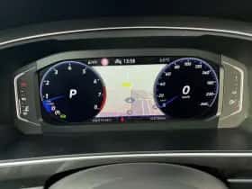 Volkswagen Tiguan (2021) thumbnail 16