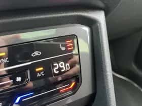 Volkswagen Tiguan (2021) thumbnail 25