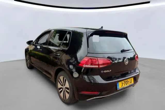 Volkswagen E-Golf (2020) thumbnail 2