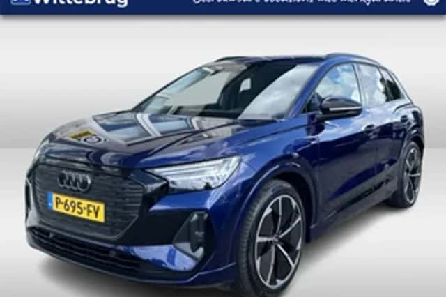 Audi Q4 e-tron (2022) thumbnail 1