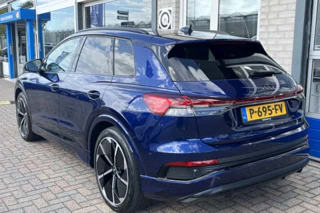 Audi Q4 e-tron (2022) thumbnail 5