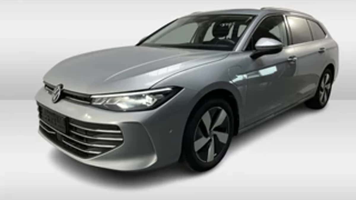 Volkswagen Passat (2025) — foto 1