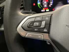 Volkswagen Passat (2025) thumbnail 12