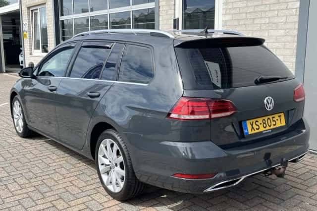 Volkswagen Golf (2019) thumbnail 5