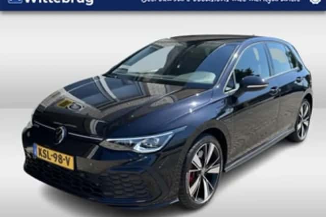 Volkswagen Golf (2022) thumbnail 1