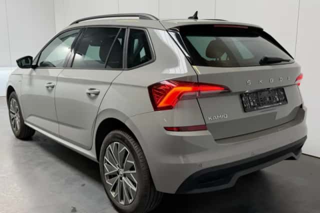 Škoda Kamiq (2022) thumbnail 5