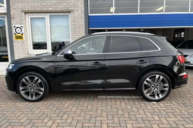 Audi SQ5 (2018) thumbnail 2