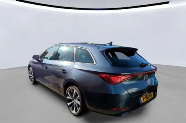 SEAT Leon Sportstourer (2021) thumbnail 2